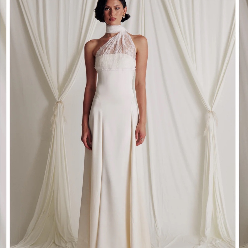 Sophisticated Cream Lace Halter Gown